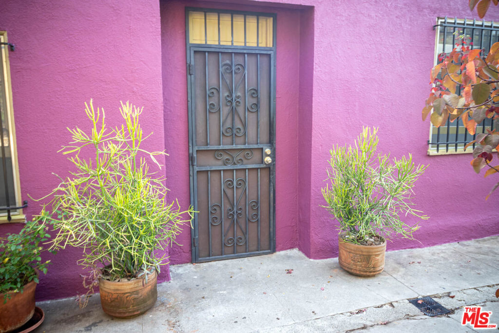 5422 W Washington Boulevard Property Photo 7