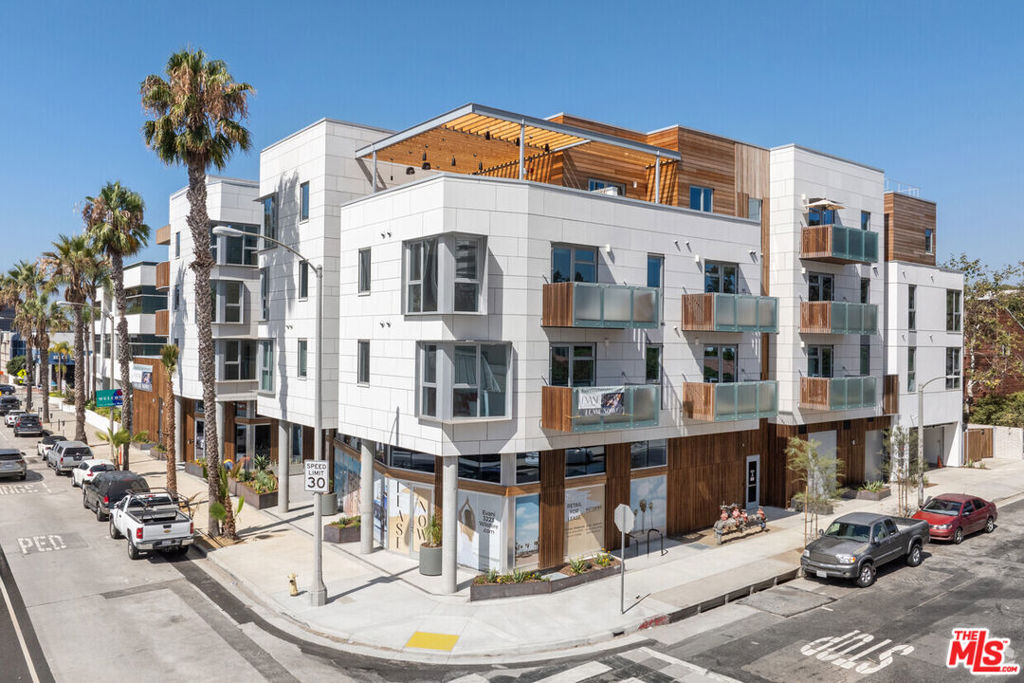 3223 Wilshire Boulevard 209 Property Photo 1