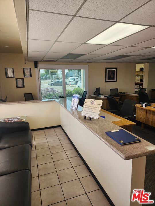 707 N La Brea Avenue Property Photo 3