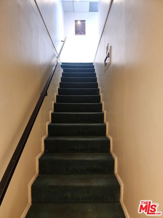 707 N La Brea Avenue Property Photo 28