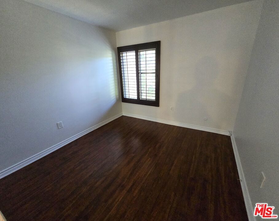 18350 Hatteras Street 248 Property Photo 14