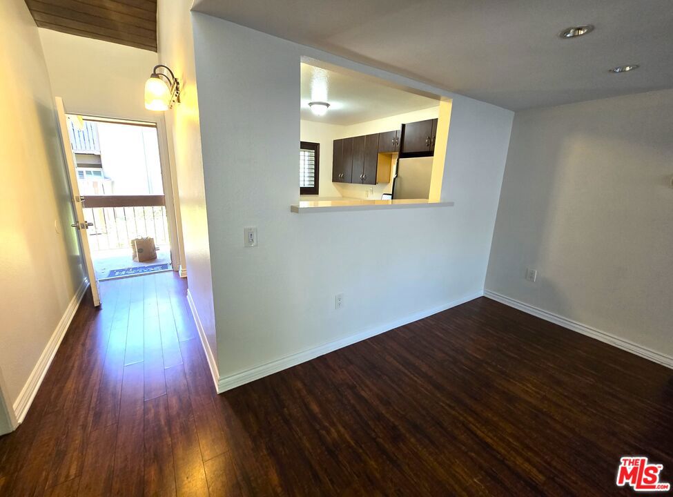 18350 Hatteras Street 248 Property Photo 19