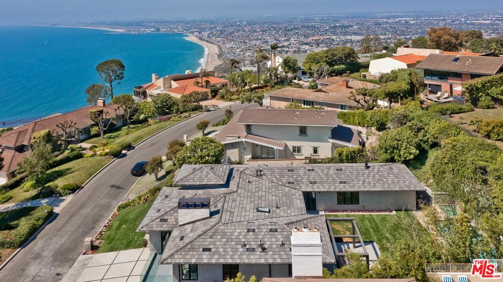 1012 Via Mirabel Property Photo 9