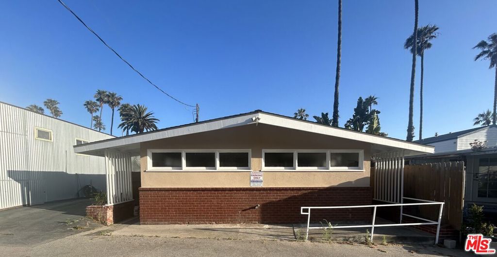 16321 Pacific Coast Highway 41 Property Photo 20