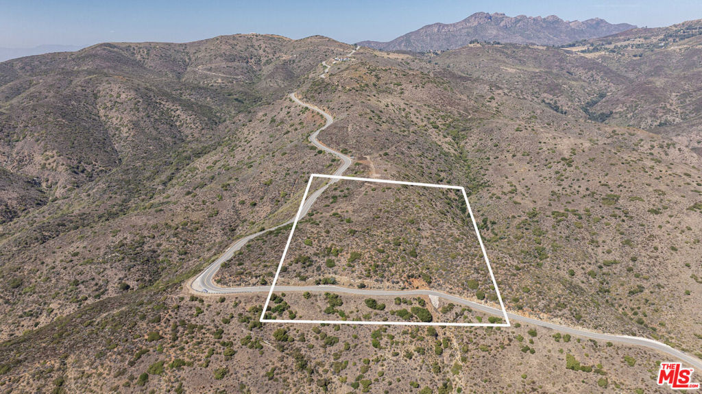 9700 Deer Creek Road Property Photo 12