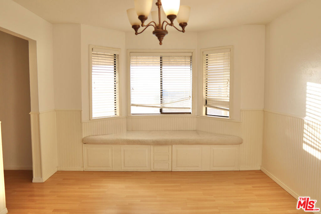 24442251 Property Photo 30