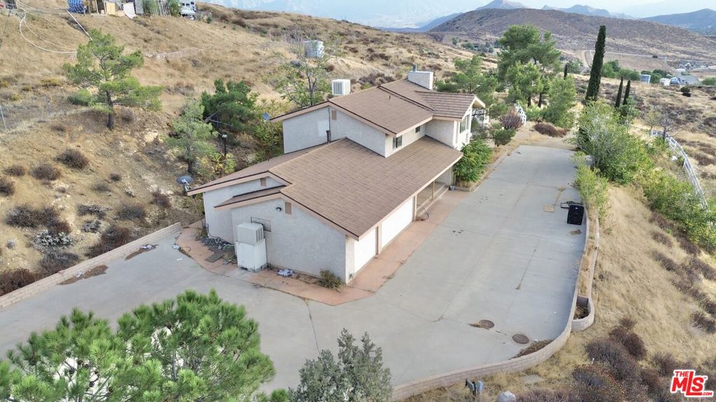 24442251 Property Photo 47