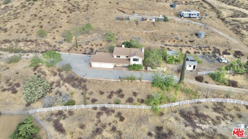 24442251 Property Photo 49