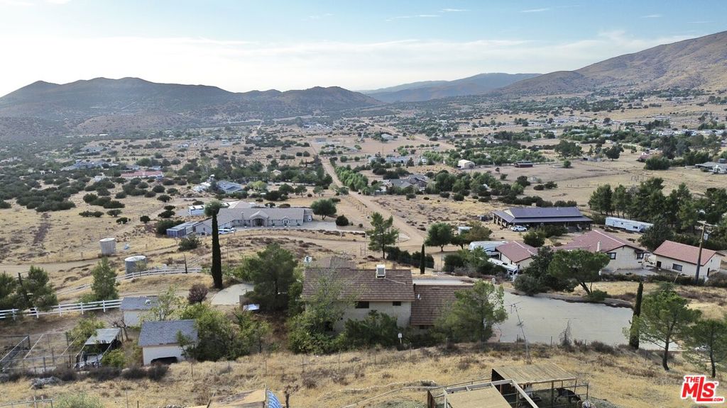 24442251 Property Photo 53