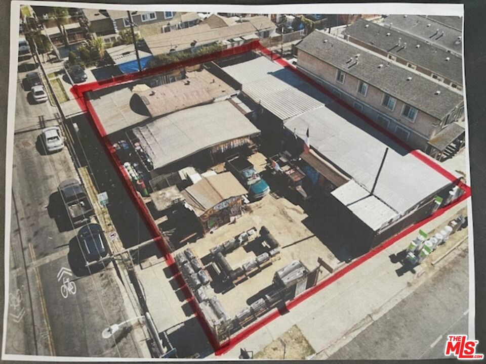 9602 S Main Street Property Photo 3