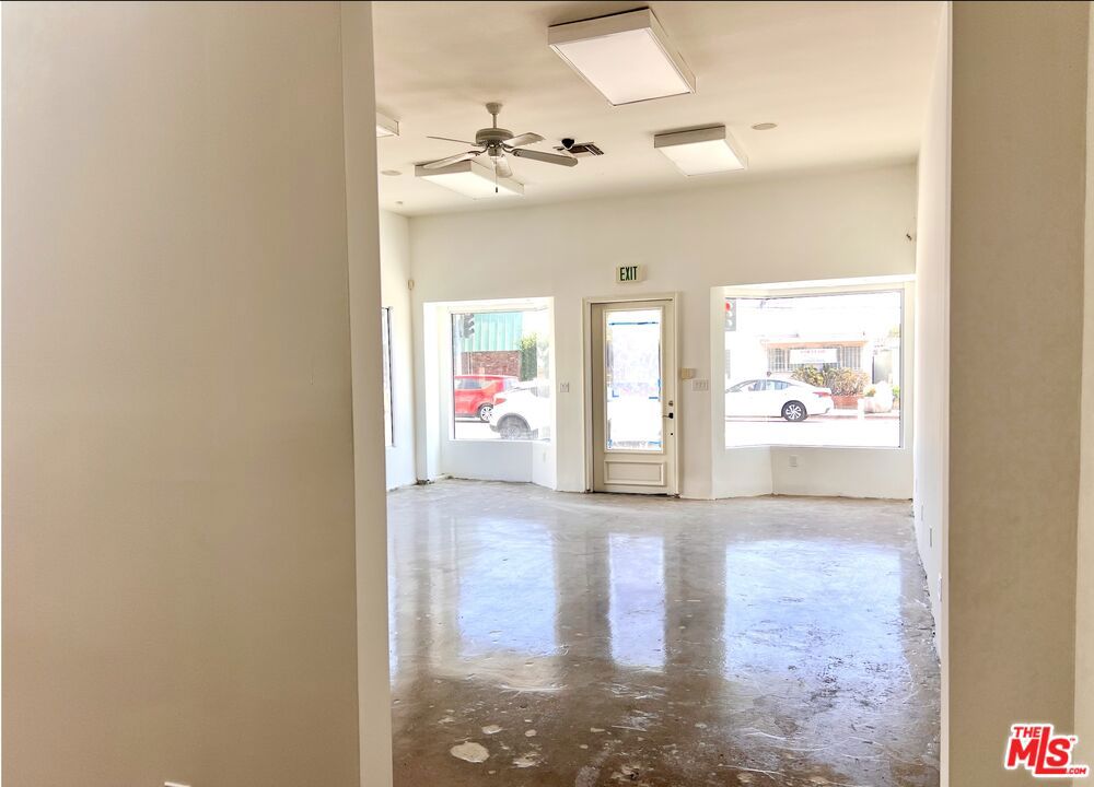 2801 S Robertson Boulevard Property Photo 4