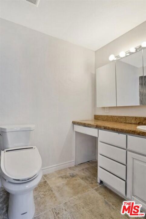 11770 Pacific Coast Highway D Property Photo 7