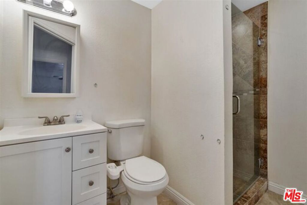 11770 Pacific Coast Highway D Property Photo 10