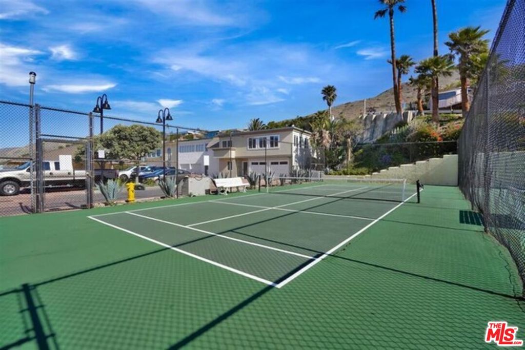11770 Pacific Coast Highway D Property Photo 27