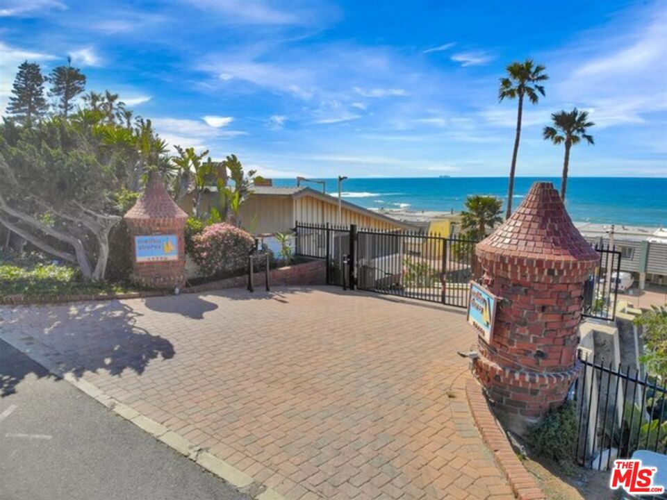 11770 Pacific Coast Highway D Property Photo 28