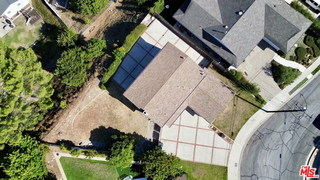 27630 Eldena Drive Property Photo 43