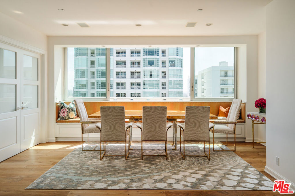 10375 Wilshire Boulevard 11h Property Photo 10