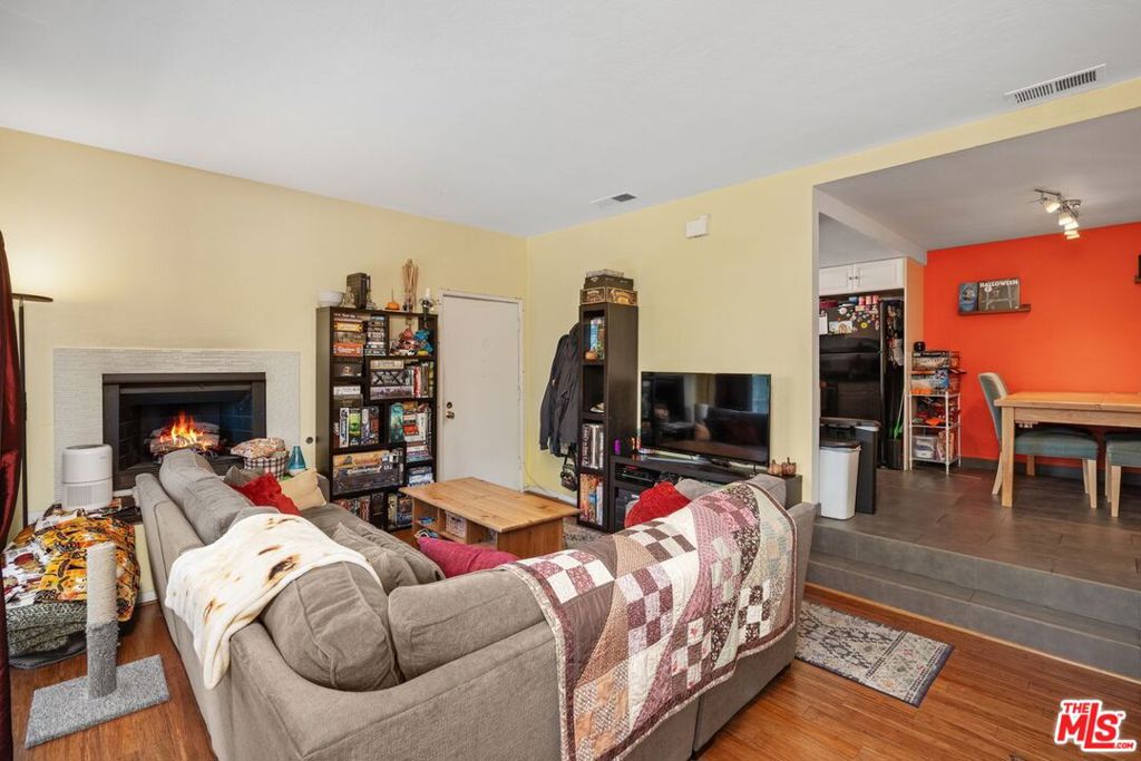2445 Lake View Avenue Property Photo 15