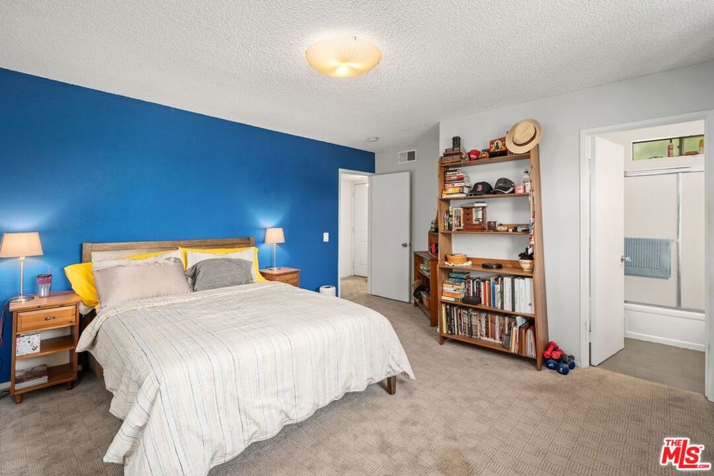 2445 Lake View Avenue Property Photo 19