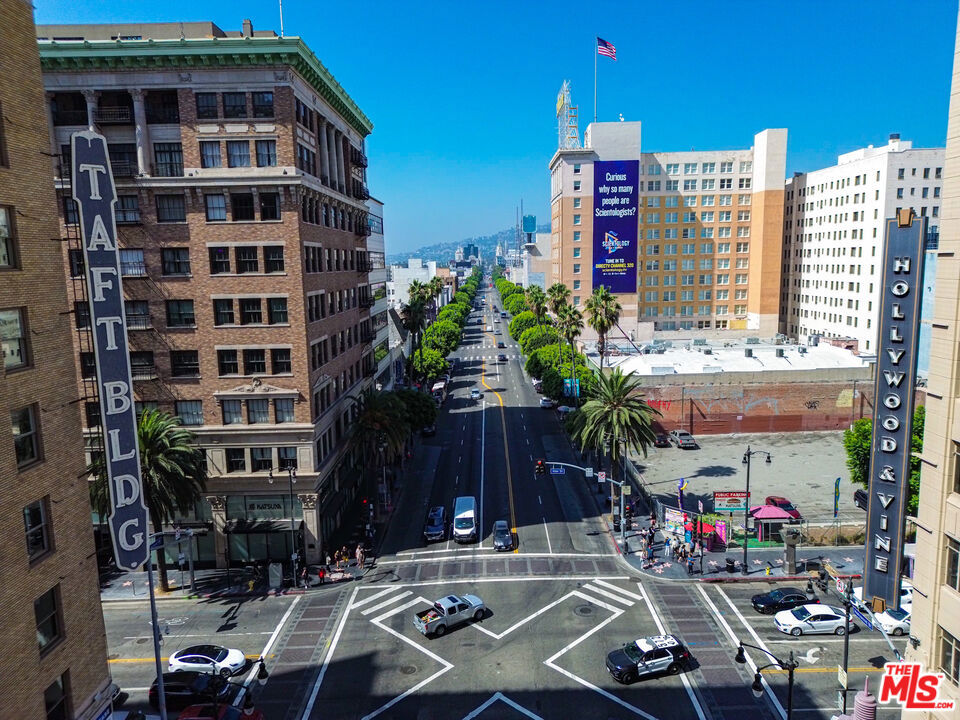 6326 Hollywood Boulevard Property Photo
