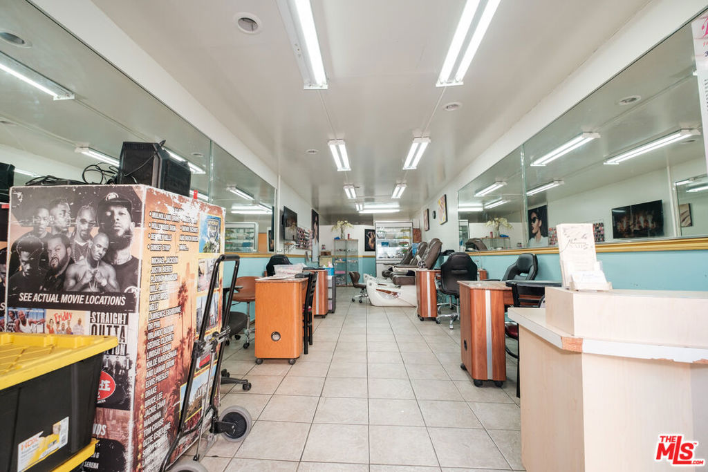 6326 Hollywood Boulevard Property Photo 9