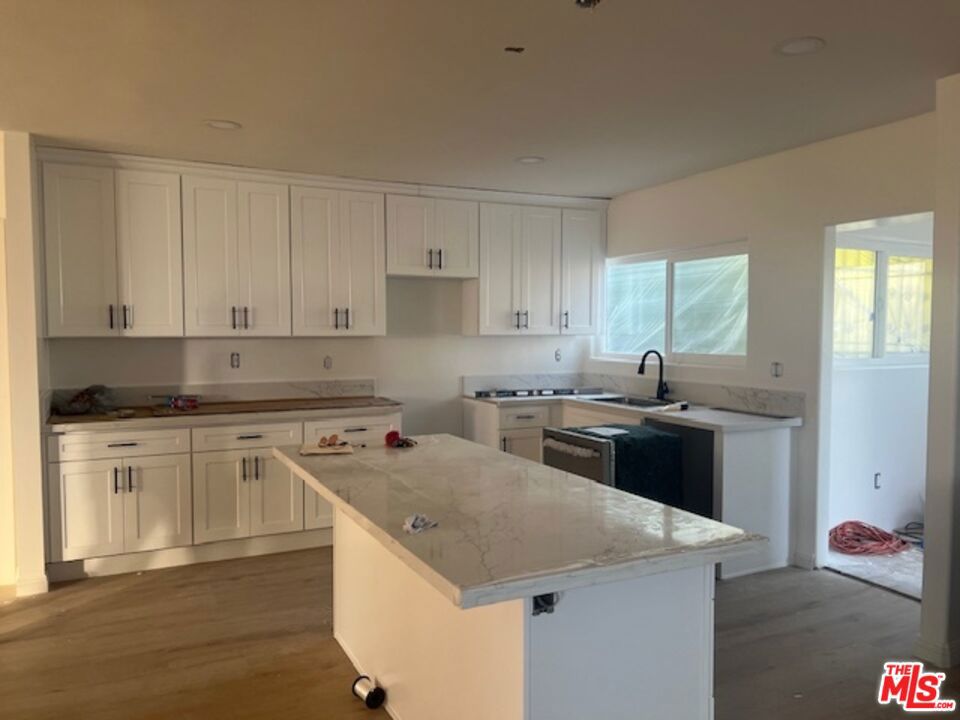 1618 Crenshaw Boulevard Property Photo 2