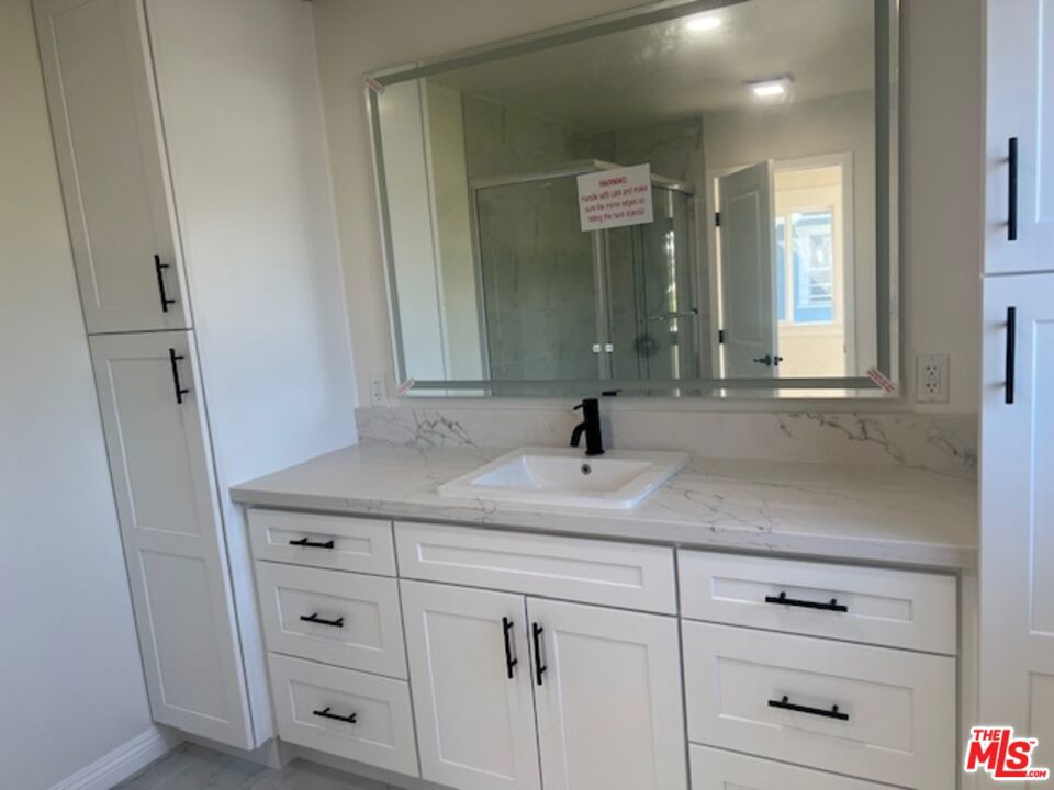 1618 Crenshaw Boulevard Property Photo 7