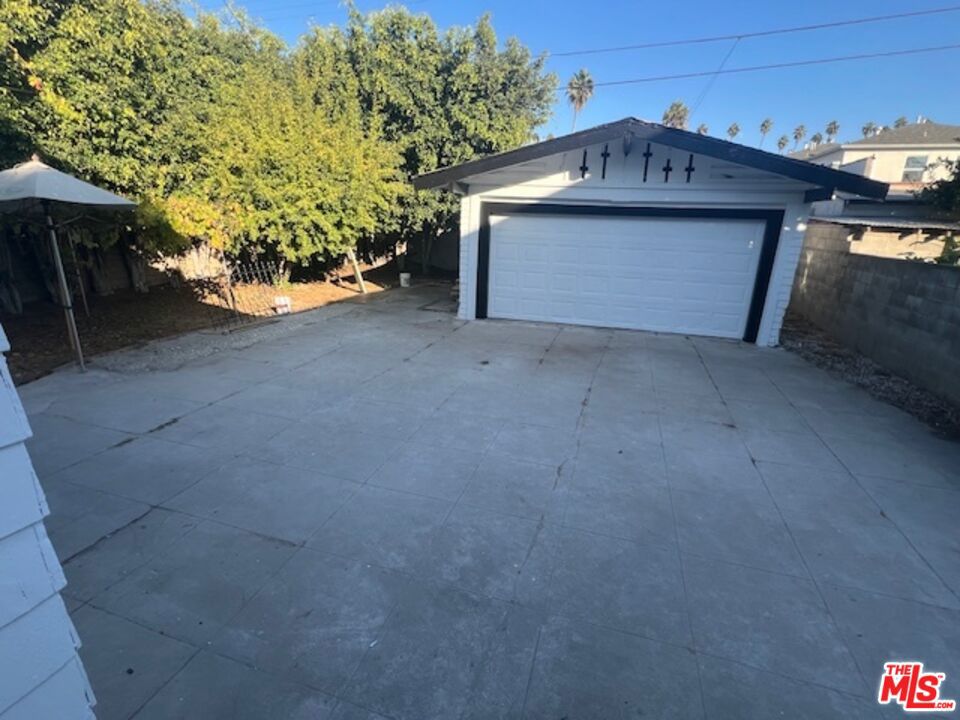 1618 Crenshaw Boulevard Property Photo 9