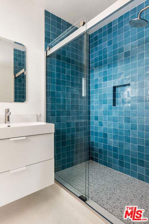 5544 W 63rd Street Property Photo 21