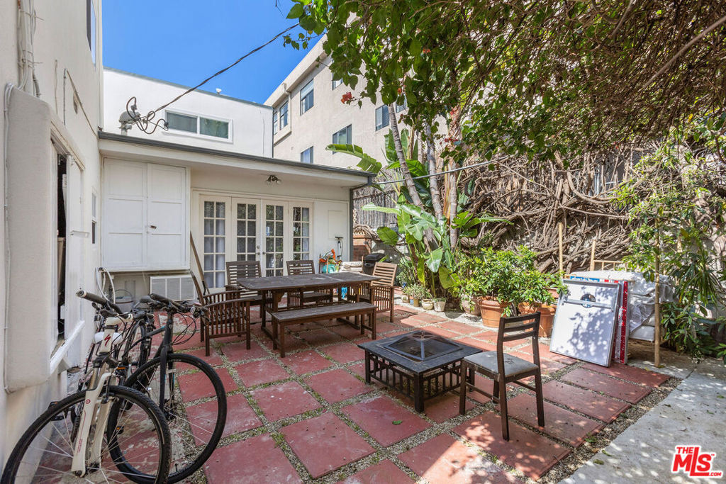 1101 Euclid Street Property Photo 5