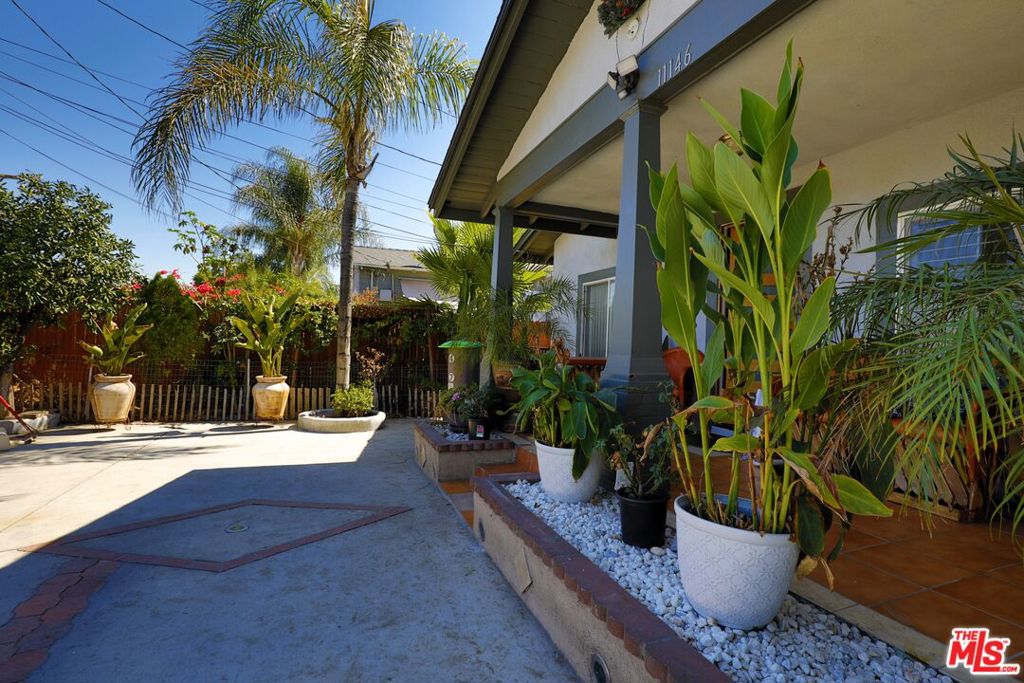11146 Burton Street Property Photo 7