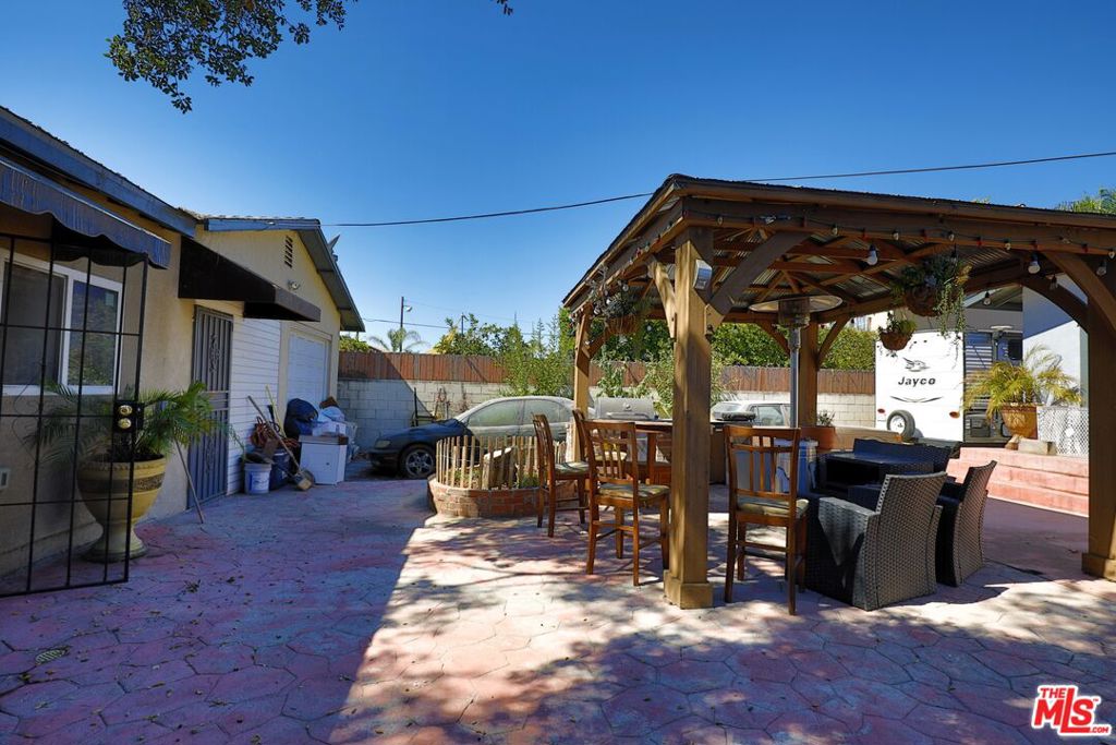 11146 Burton Street Property Photo 19
