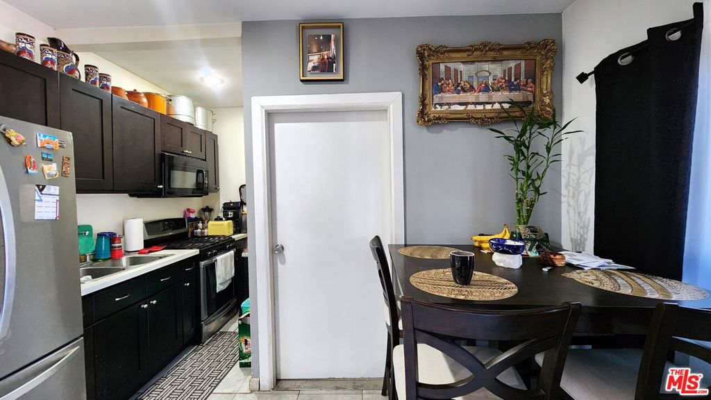 11146 Burton Street Property Photo 44