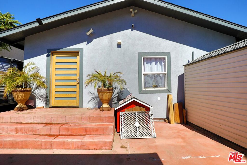11146 Burton Street Property Photo 52