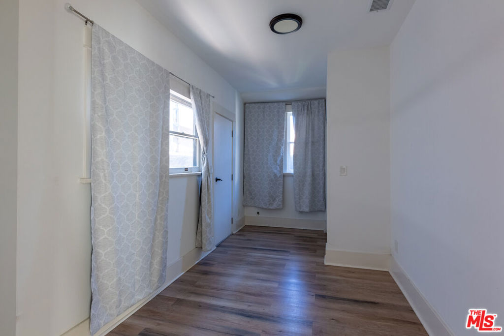3201 W 18th Street Property Photo 24