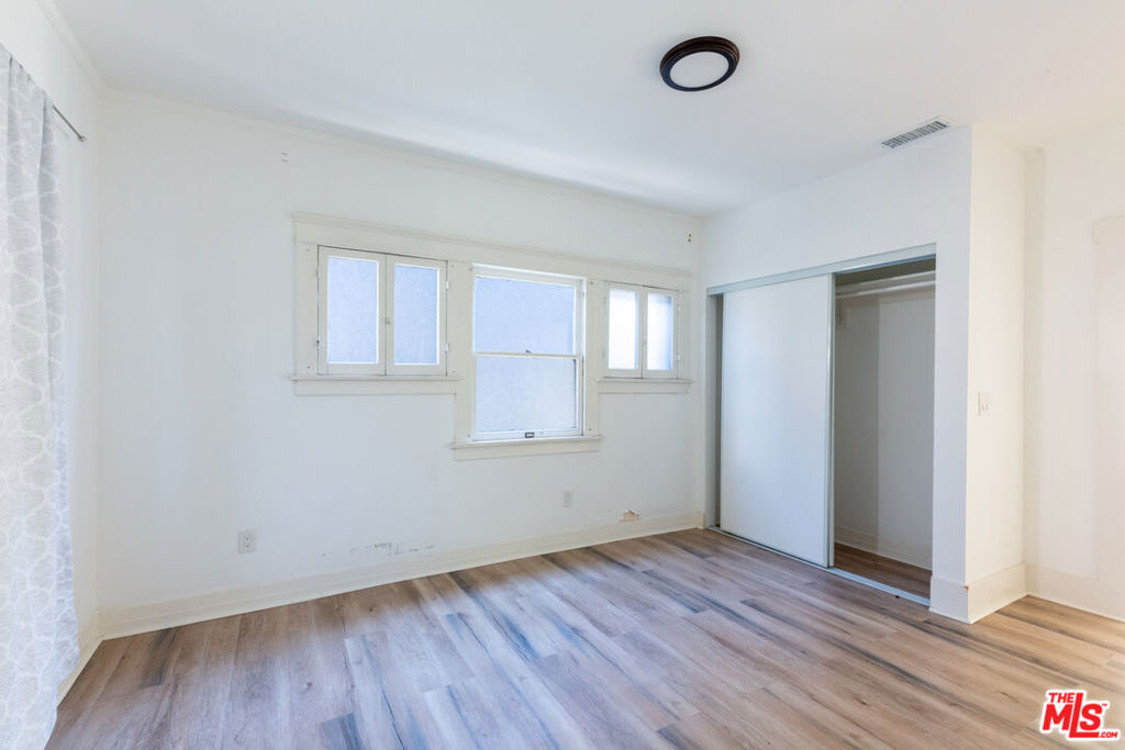 3201 W 18th Street Property Photo 30