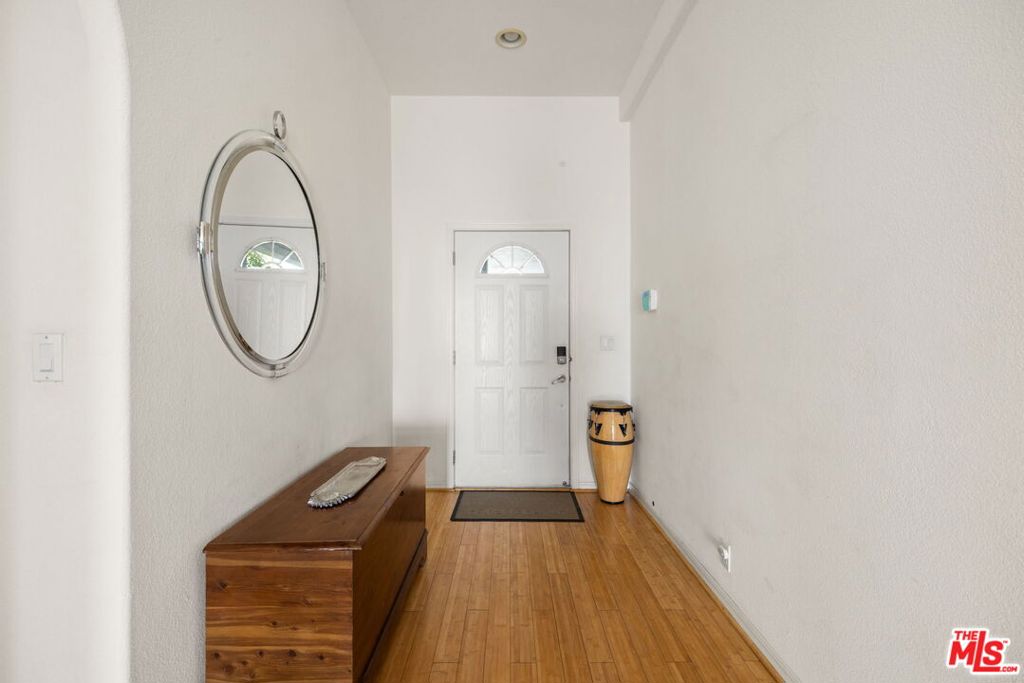 1130 Mohawk Property Photo 5