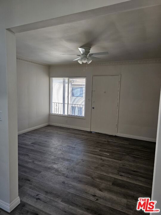 914 S Gramercy Drive Property Photo 6