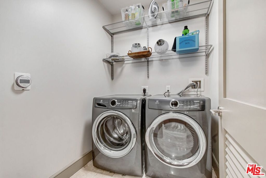 10700 Wilshire Boulevard 208 Property Photo 15
