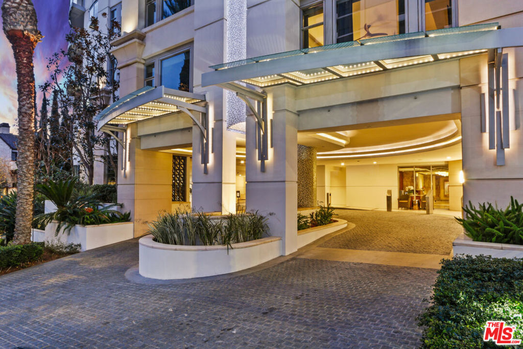 10700 Wilshire Boulevard 208 Property Photo 21