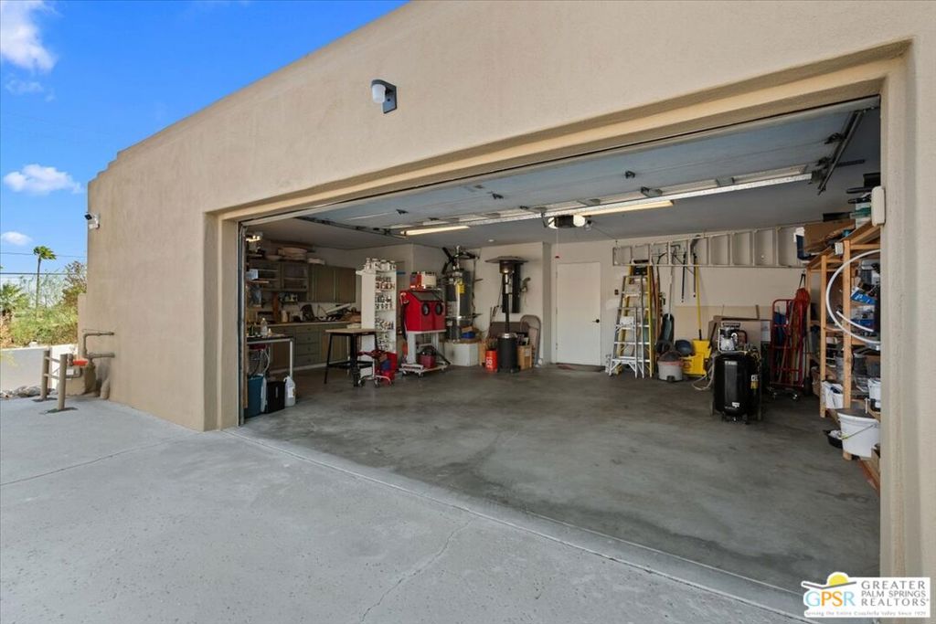 2622 N Girasol Avenue Property Photo 40