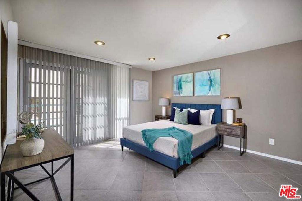 2552 Navarra Drive A Property Photo 8