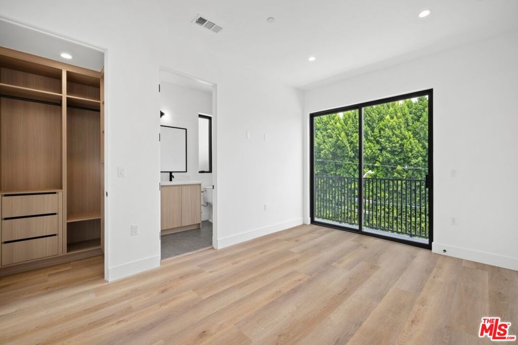 5545 Calhoun Avenue Property Photo 3