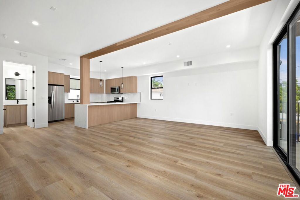 5545 Calhoun Avenue Property Photo 7
