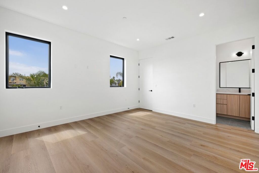 5545 Calhoun Avenue Property Photo 16