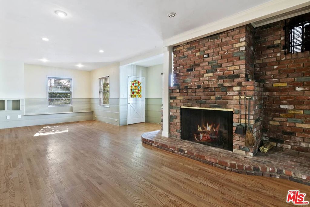 2661 Lake View Terrace Property Photo 14