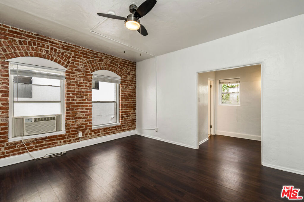 3408 W Sunset Boulevard Property Photo 4
