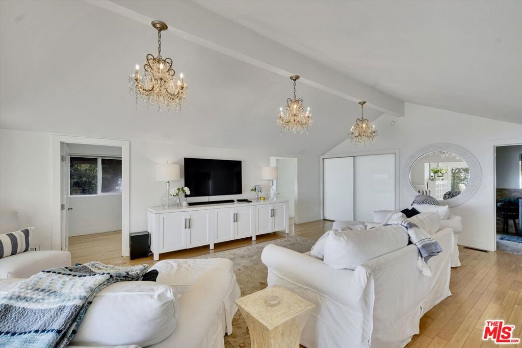 3966 Las Flores Canyon Road Property Photo 4