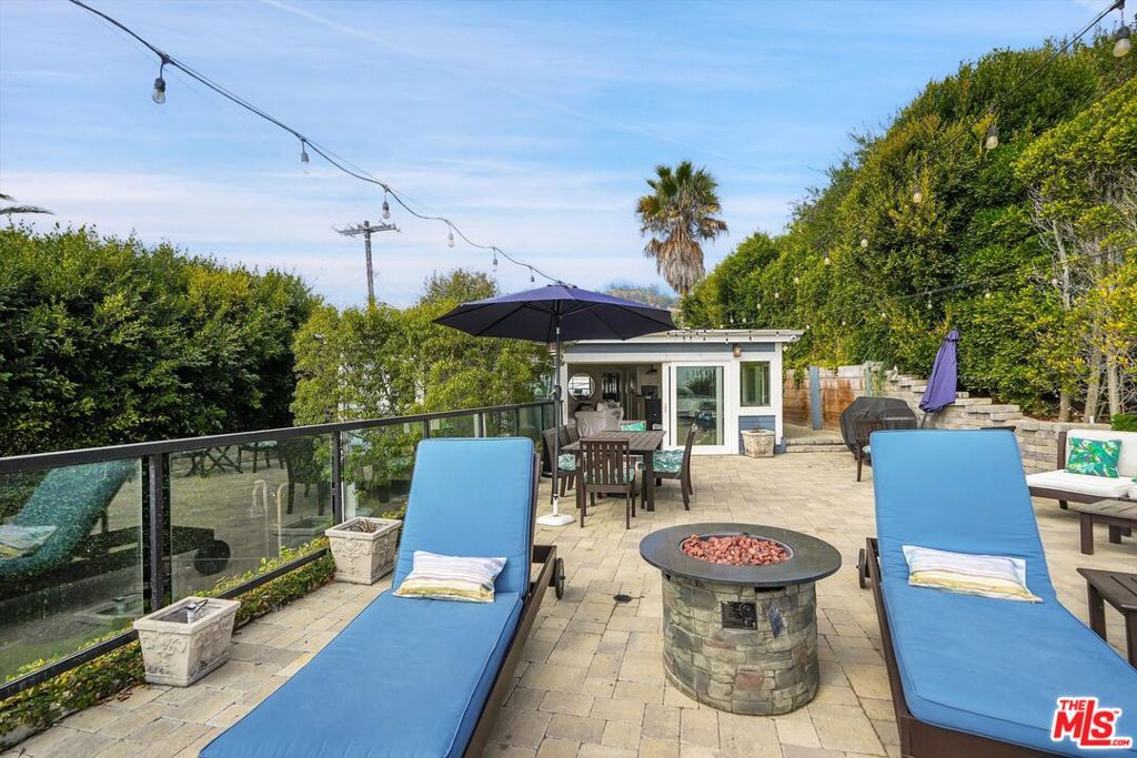 3966 Las Flores Canyon Road Property Photo 15