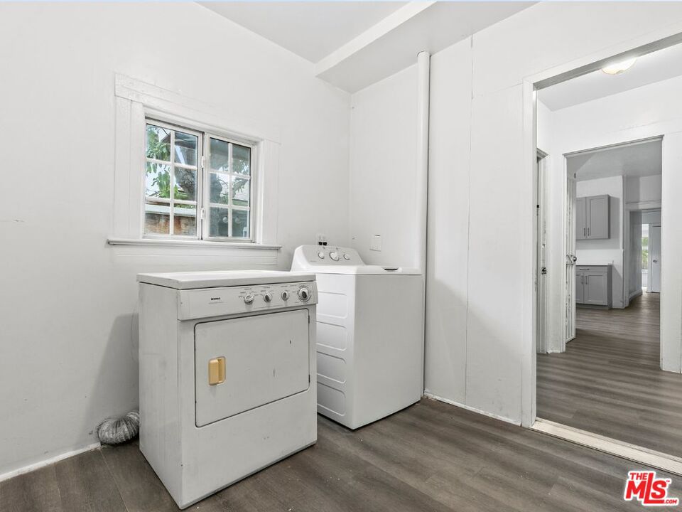 1220 W 25th Street Property Photo 11